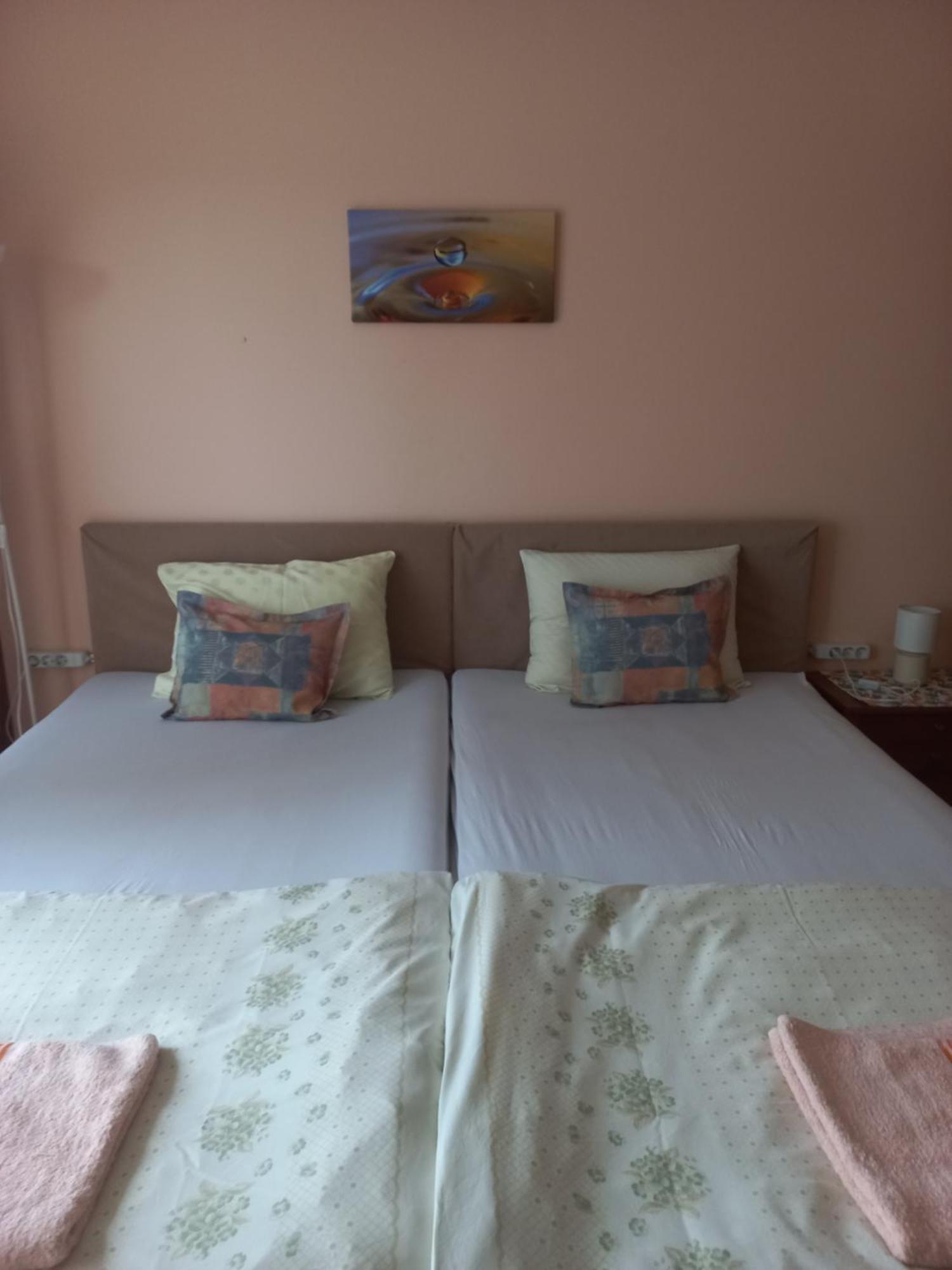 Hostel Bata Kanjiža Exteriör bild