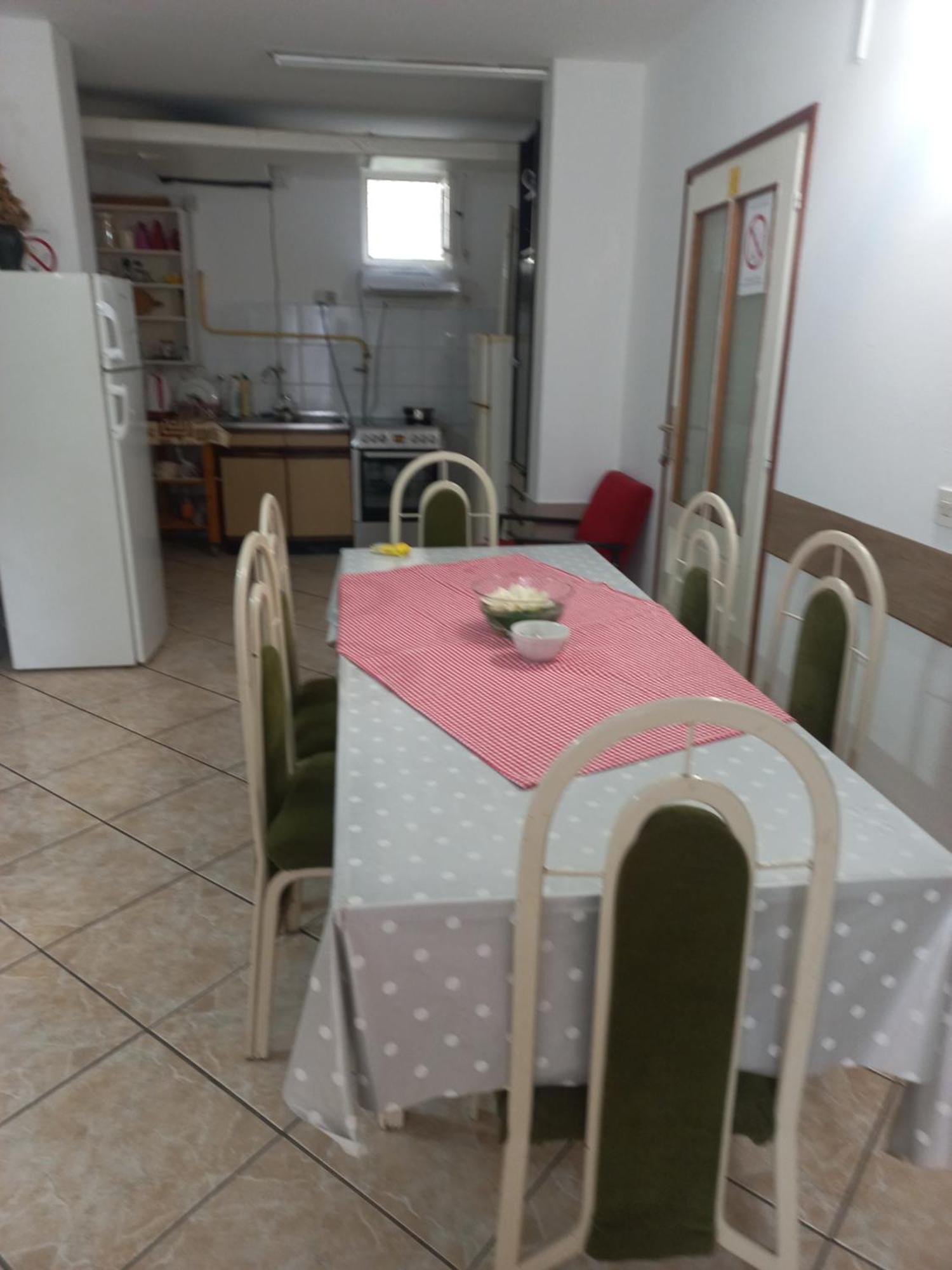 Hostel Bata Kanjiža Exteriör bild