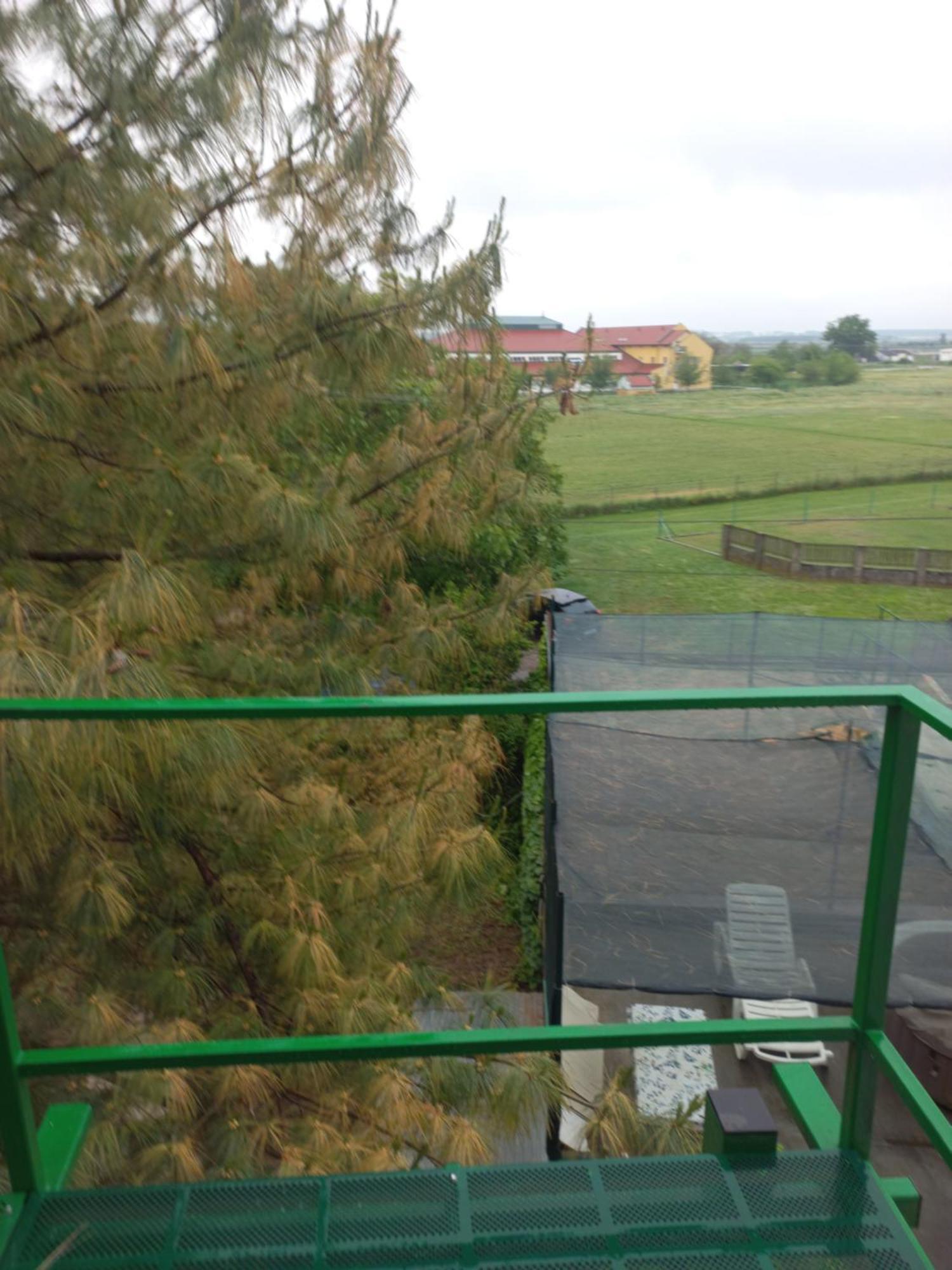 Hostel Bata Kanjiža Exteriör bild