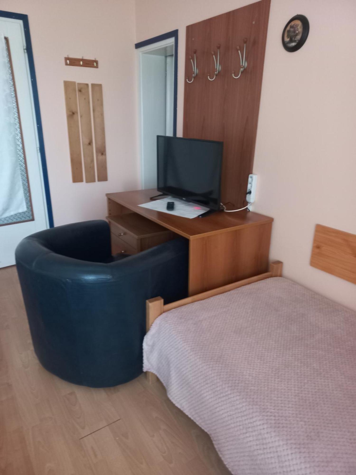 Hostel Bata Kanjiža Exteriör bild